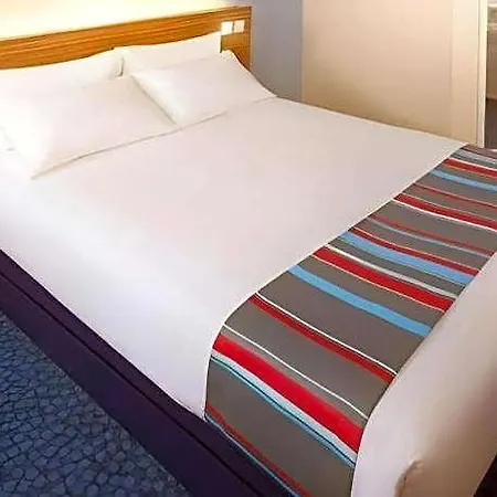 Hotel Travelodge 3*